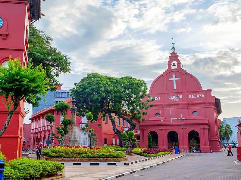 Singapore to Malacca cross border taxi